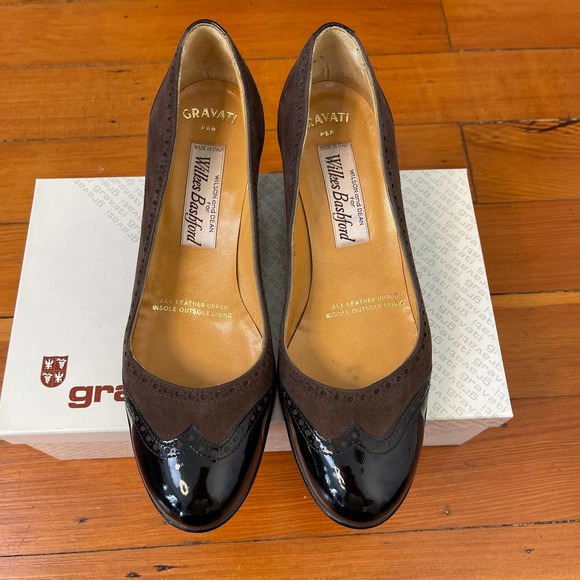 Gravati Wing Tip Pumps Brown Suede Black Patent Leather - Picture 6 of 6